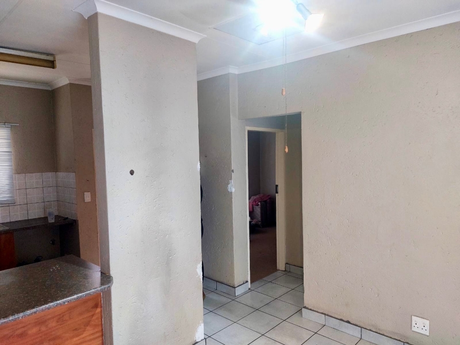 2 Bedroom Property for Sale in Waterval East North West
